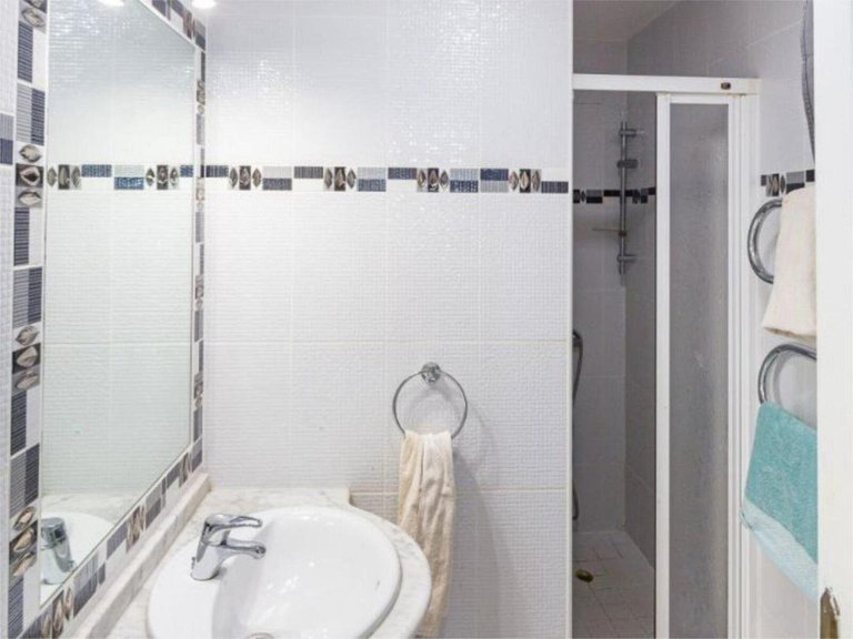Villa for Sale in El Rosario, Malaga 16