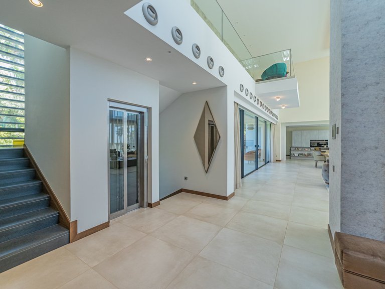 Villa for Sale in Los Arqueros, Malaga 13