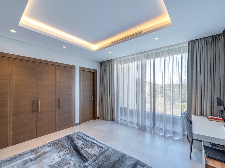 Villa for Sale in Los Arqueros, Malaga 39