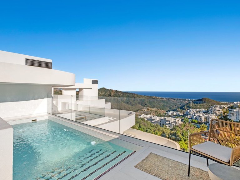 Apartment for Sale in Ojén, Malaga 1