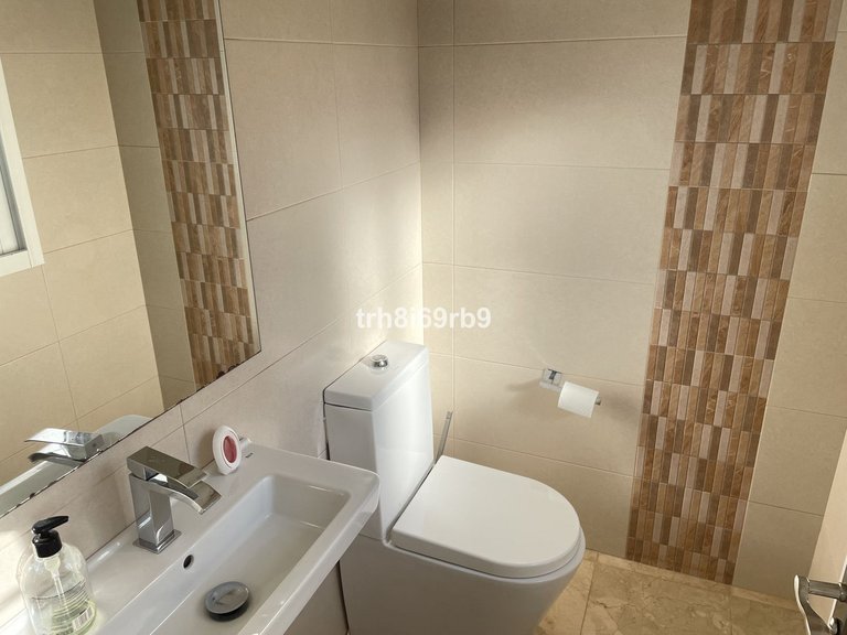 Villa for Sale in New Golden Mile, Malaga 14