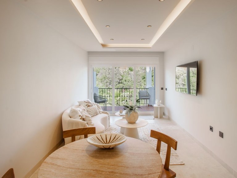 Apartment for Sale in La Quinta, Malaga 4