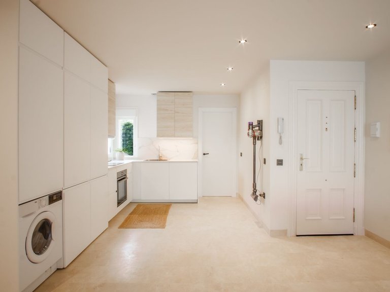 Apartment for Sale in La Quinta, Malaga 5