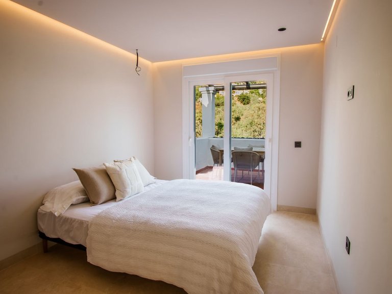Apartment for Sale in La Quinta, Malaga 7