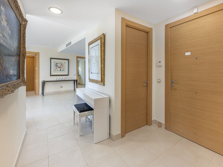Apartment for Sale in Marbella, Malaga 17