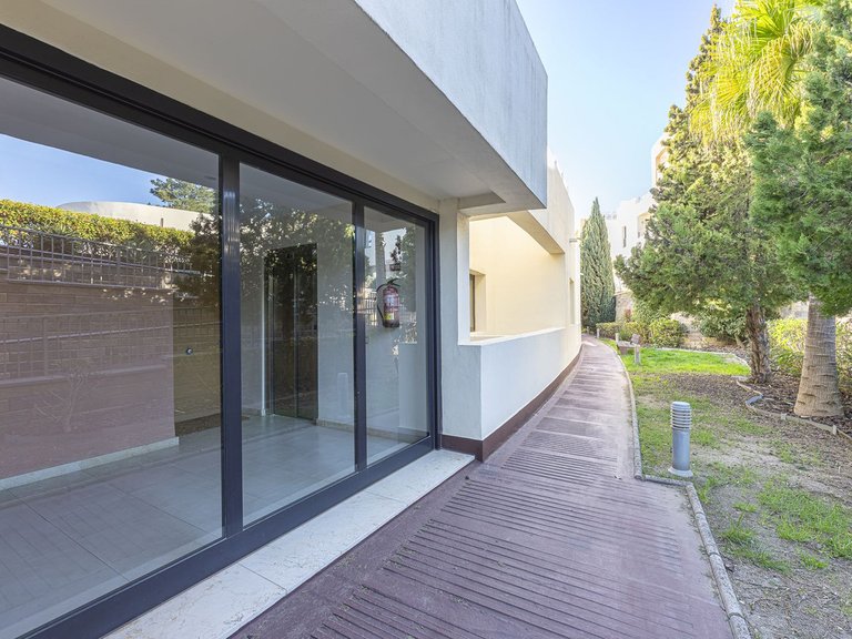 Apartment for Sale in Marbella, Malaga 27
