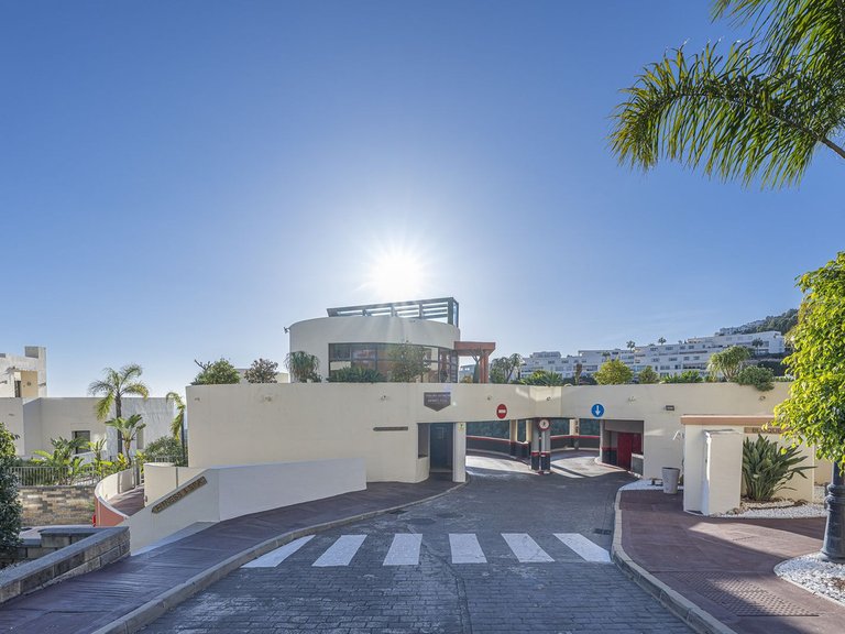 Apartment for Sale in Marbella, Malaga 38
