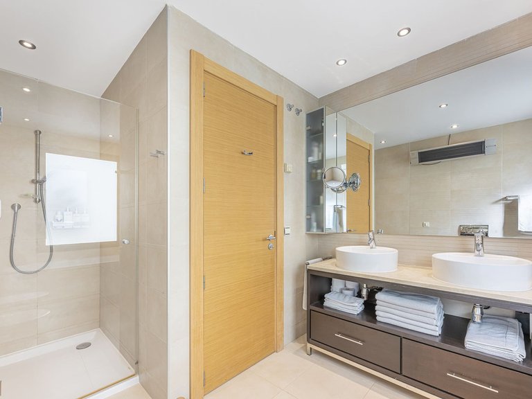 Apartment for Sale in Marbella, Malaga 9
