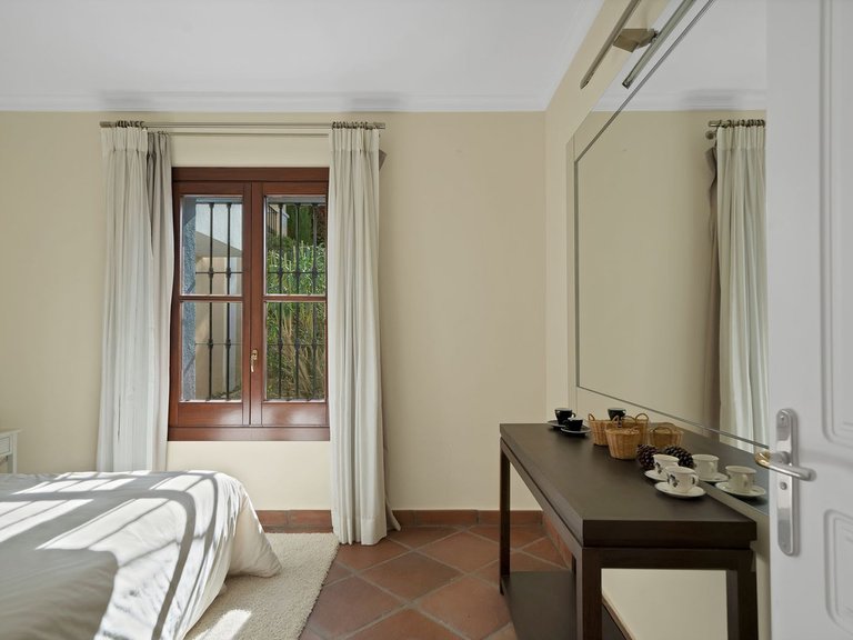 Villa for Sale in Benahavís, Malaga 13
