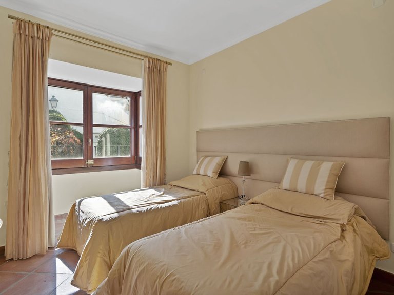 Villa for Sale in Benahavís, Malaga 17