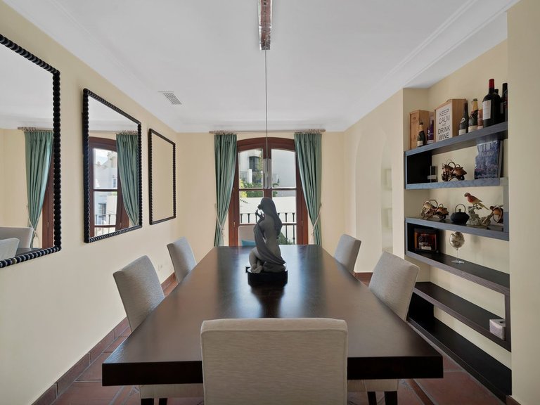 Villa for Sale in Benahavís, Malaga 34