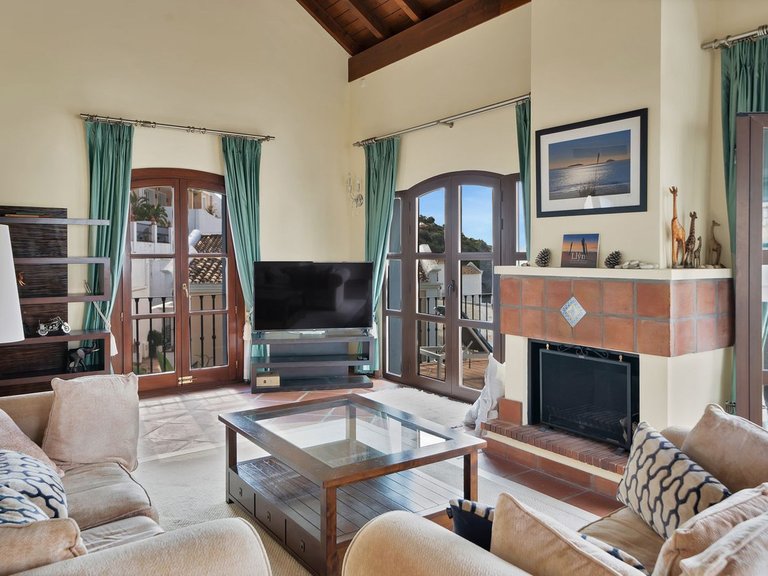 Villa for Sale in Benahavís, Malaga 8