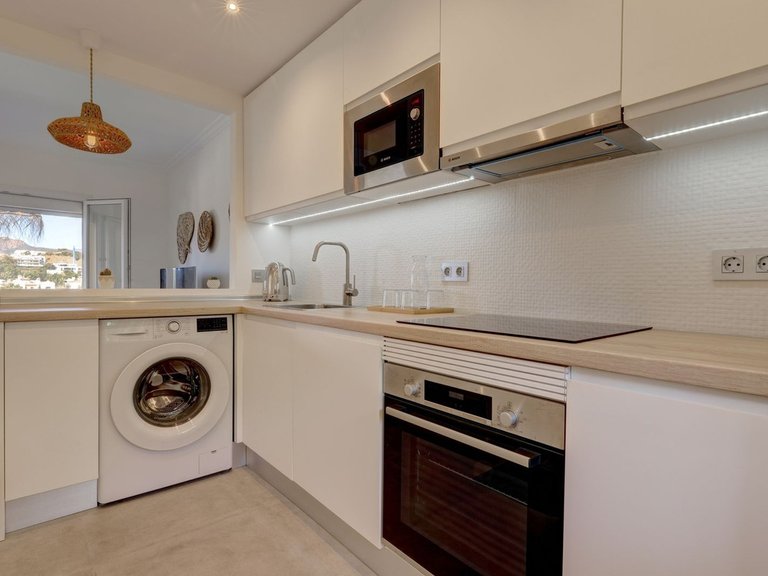 Apartment for Sale in La Quinta, Malaga 11