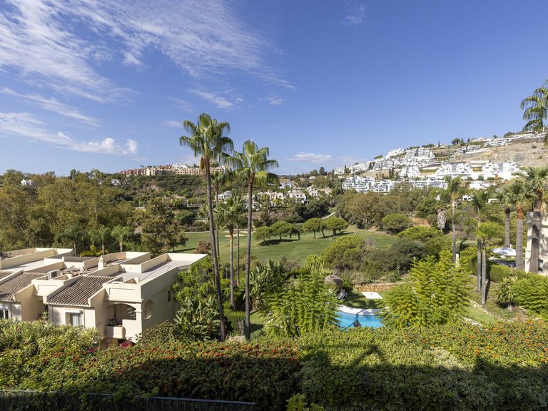 Apartment for Sale in La Quinta, Malaga 21