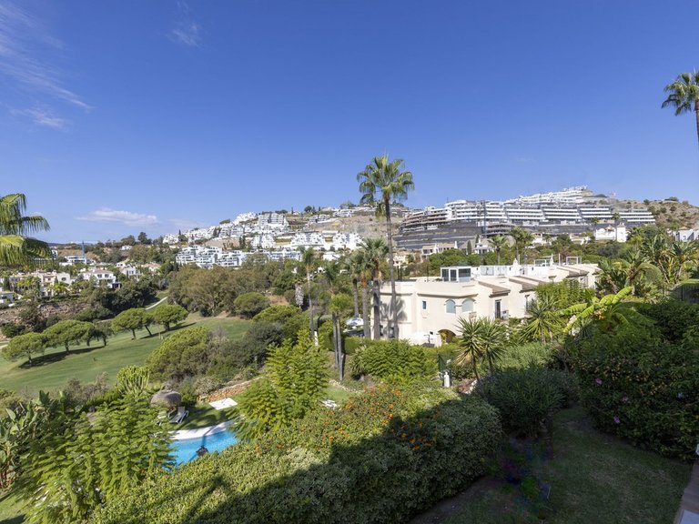 Apartment for Sale in La Quinta, Malaga 22