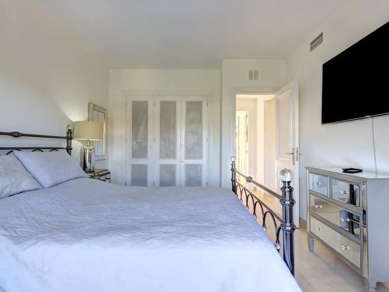 Apartment for Sale in La Quinta, Malaga 30