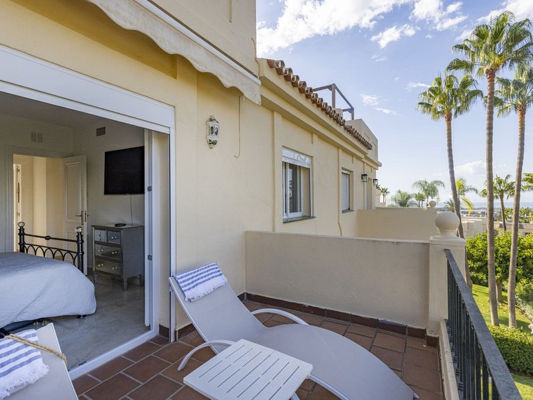 Apartment for Sale in La Quinta, Malaga 32