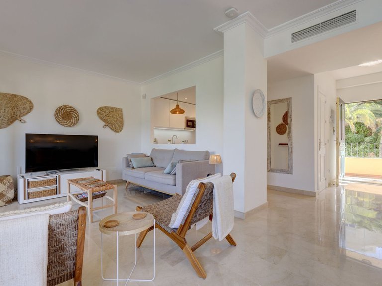 Apartment for Sale in La Quinta, Malaga 4