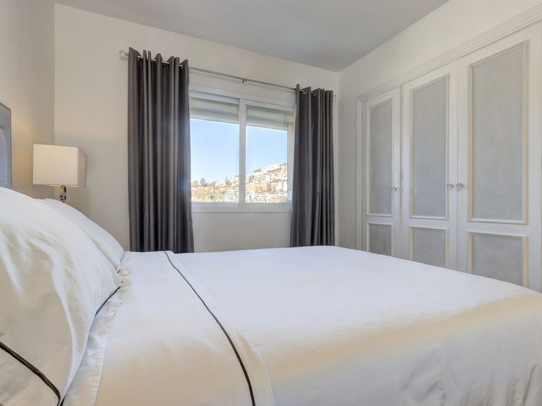 Apartment for Sale in La Quinta, Malaga 43