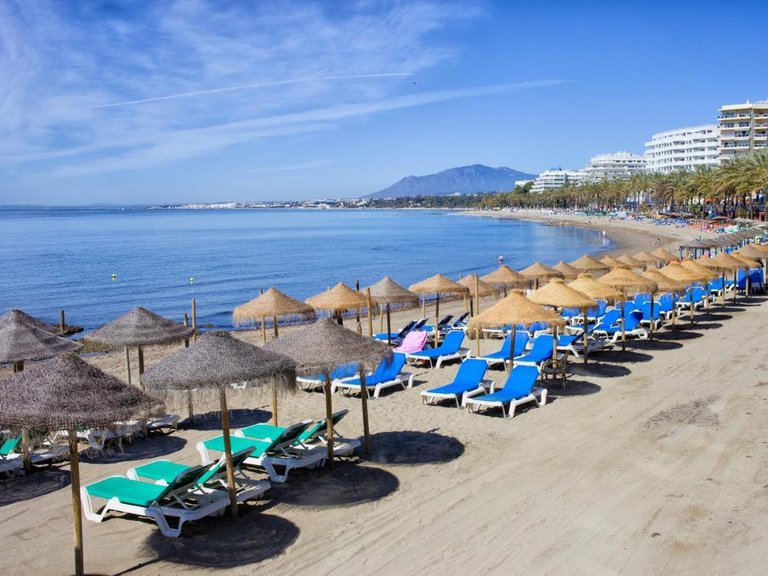 Villa for Sale in Marbella, Malaga 24