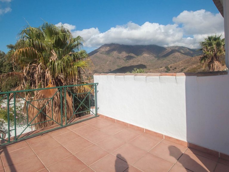 Villa for Sale in Estepona, Malaga 27