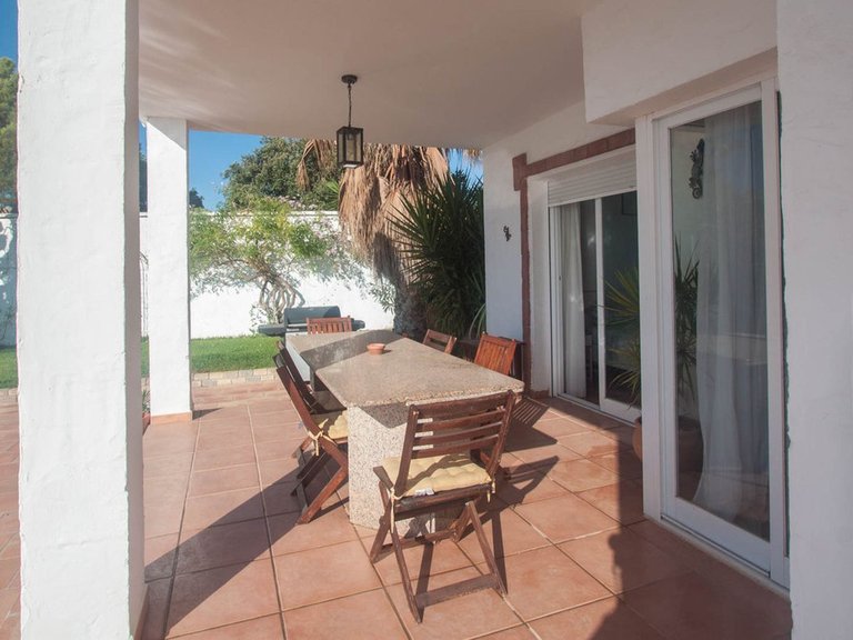 Villa for Sale in Estepona, Malaga 29