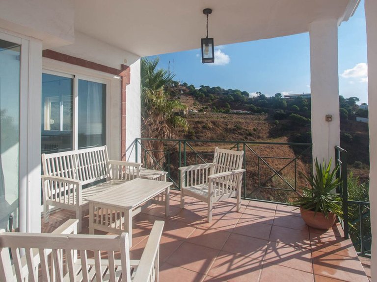 Villa for Sale in Estepona, Malaga 30