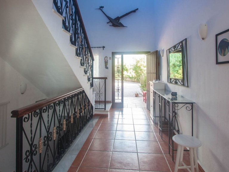 Villa for Sale in Estepona, Malaga 32