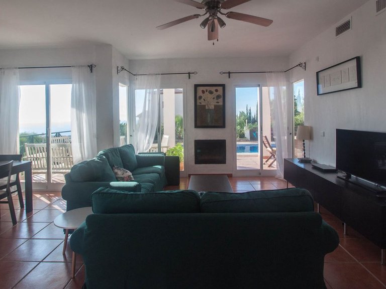 Villa for Sale in Estepona, Malaga 8
