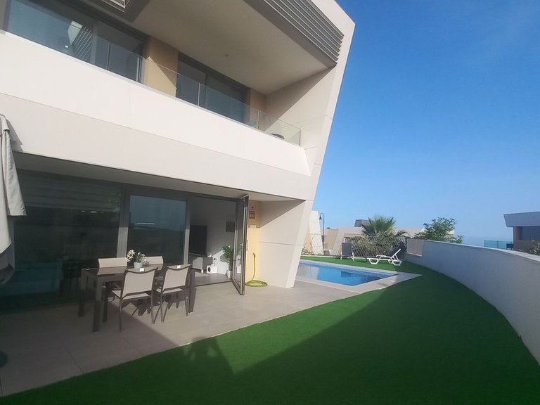 Villa for Sale in El Chaparral, Malaga 14