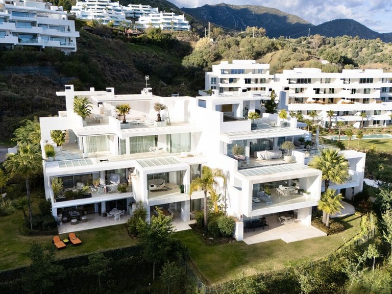 Apartment for Sale in Ojén, Malaga 8