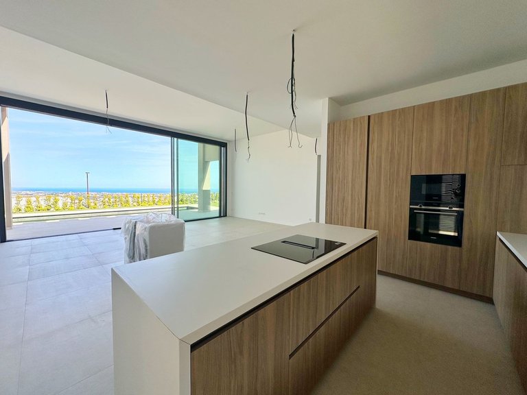 Villa for Sale in Benahavís, Malaga 11