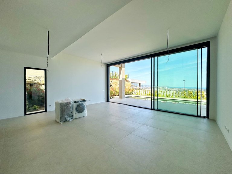Villa for Sale in Benahavís, Malaga 14