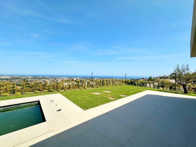 Villa for Sale in Benahavís, Malaga 4