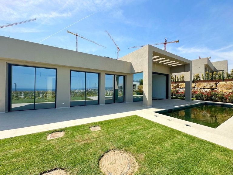 Villa for Sale in Benahavís, Malaga 8