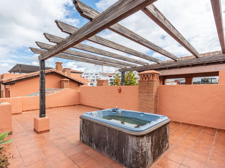 Apartment for Sale in Casares, Malaga 10