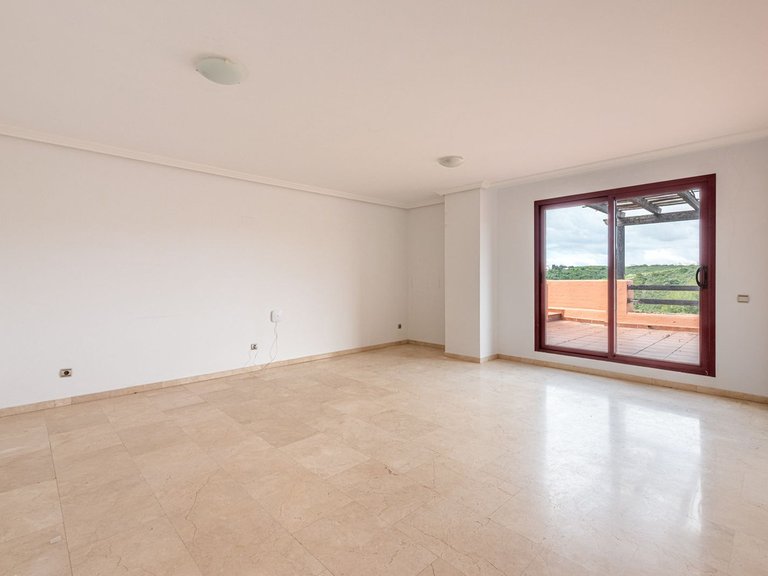 Apartment for Sale in Casares, Malaga 6