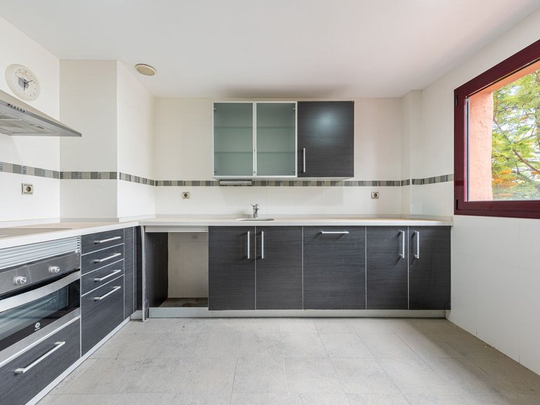 Apartment for Sale in Casares, Malaga 8