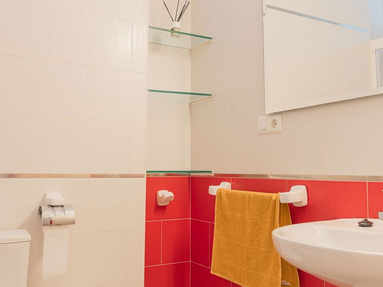 Apartment for Sale in Benalmadena Costa, Malaga 27