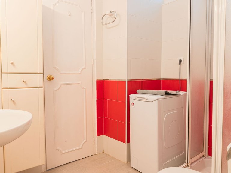 Apartment for Sale in Benalmadena Costa, Malaga 31