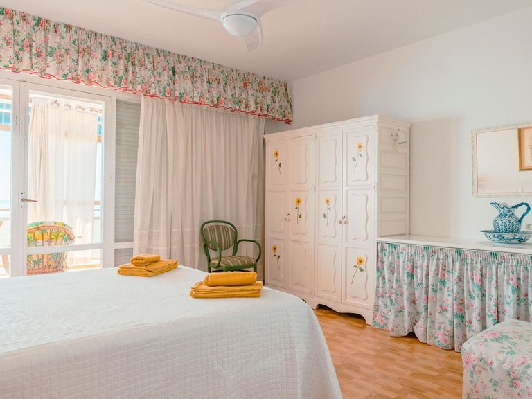 Apartment for Sale in Benalmadena Costa, Malaga 36
