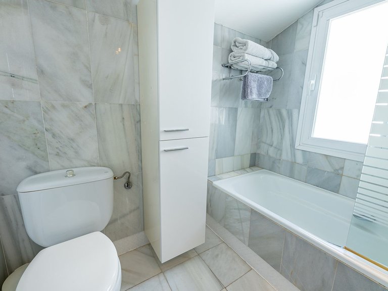 Town House for Sale in Costa del Sol, Nueva Andalucía, Malaga 16
