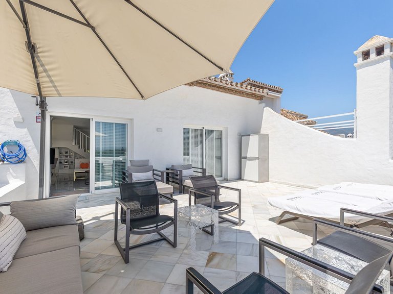 Town House for Sale in Costa del Sol, Nueva Andalucía, Malaga 17