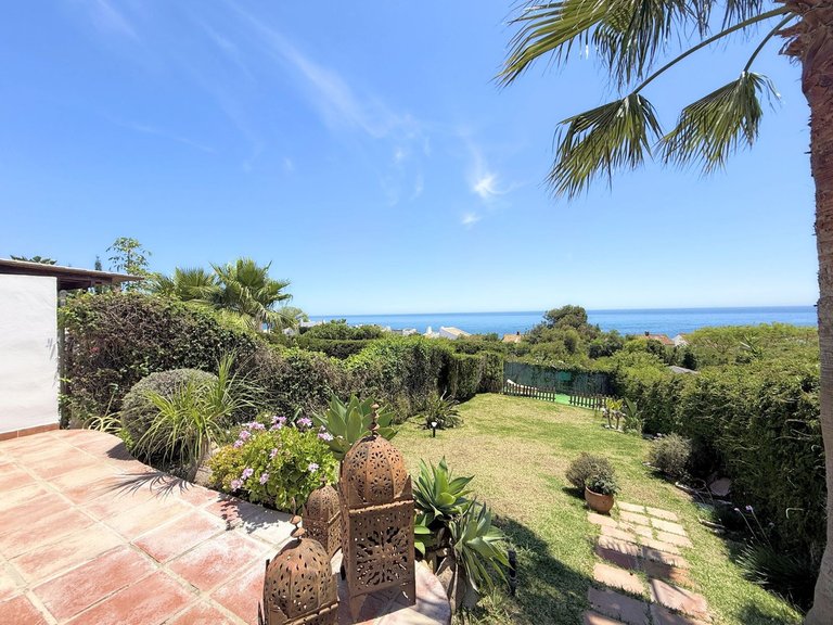 Villa for Sale in Estepona, Malaga 14