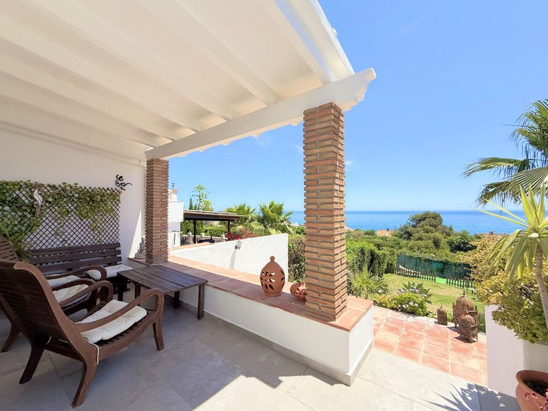 Villa for Sale in Estepona, Malaga 32