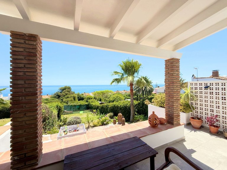 Villa for Sale in Estepona, Malaga 8