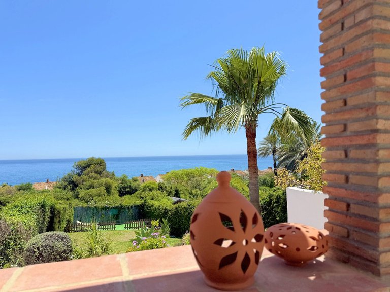 Villa for Sale in Estepona, Malaga 9