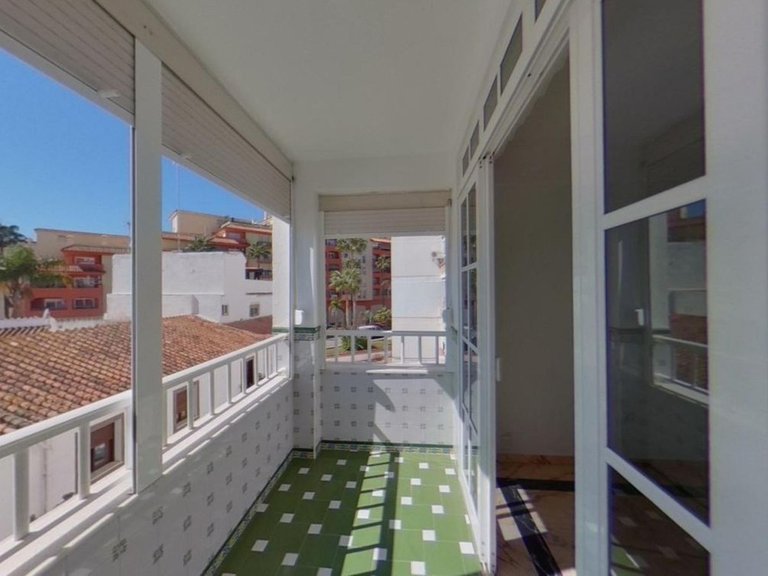 Villa for Sale in Estepona, Malaga 1