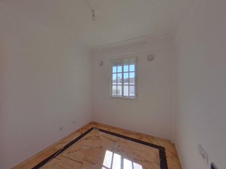 Villa for Sale in Estepona, Malaga 8