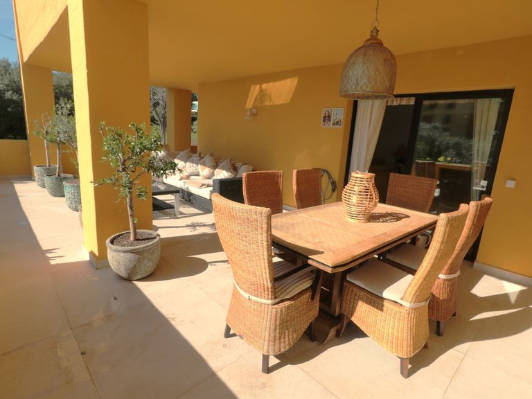 Apartment for Sale in New Golden Mile, Malaga 15